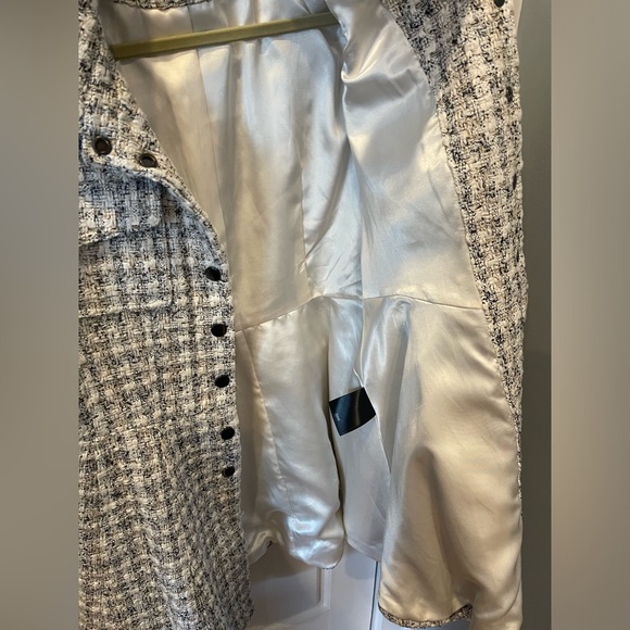 Womens Laundry by Shelli Segal Doble Breasted Skirted tweed Coat size medium - Picture 8 of 9